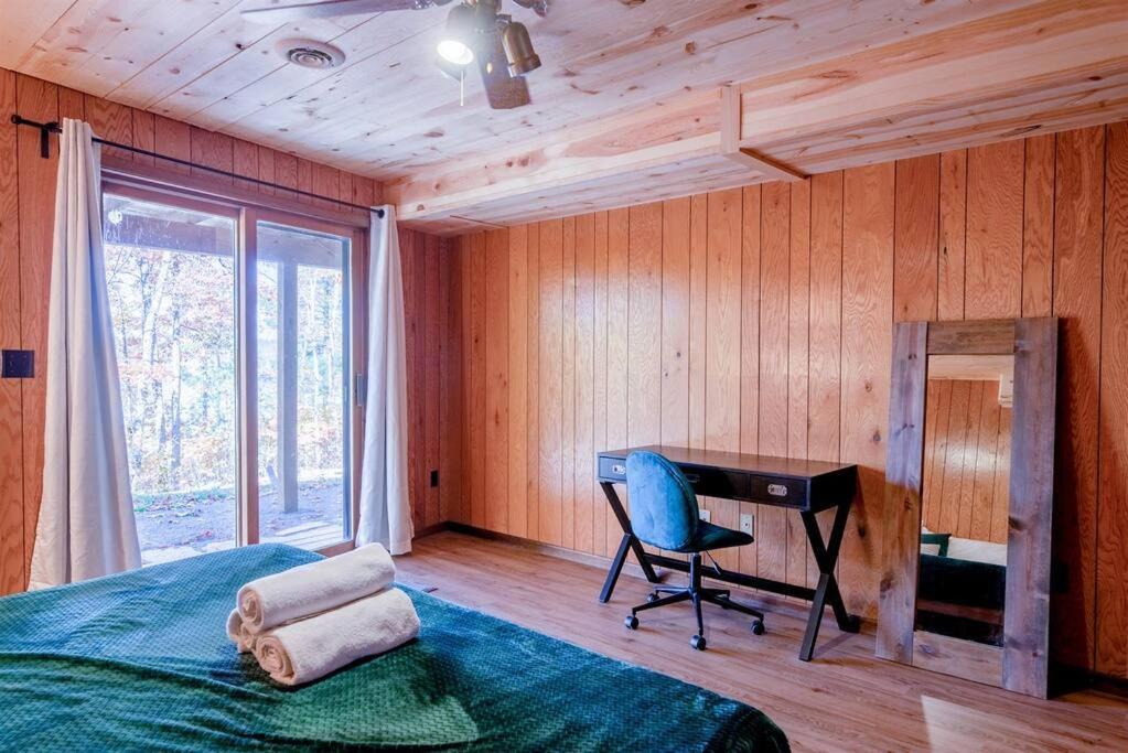 Fall Getaway Resort-3 King Suites, Dog-Friendly Seeley Luaran gambar