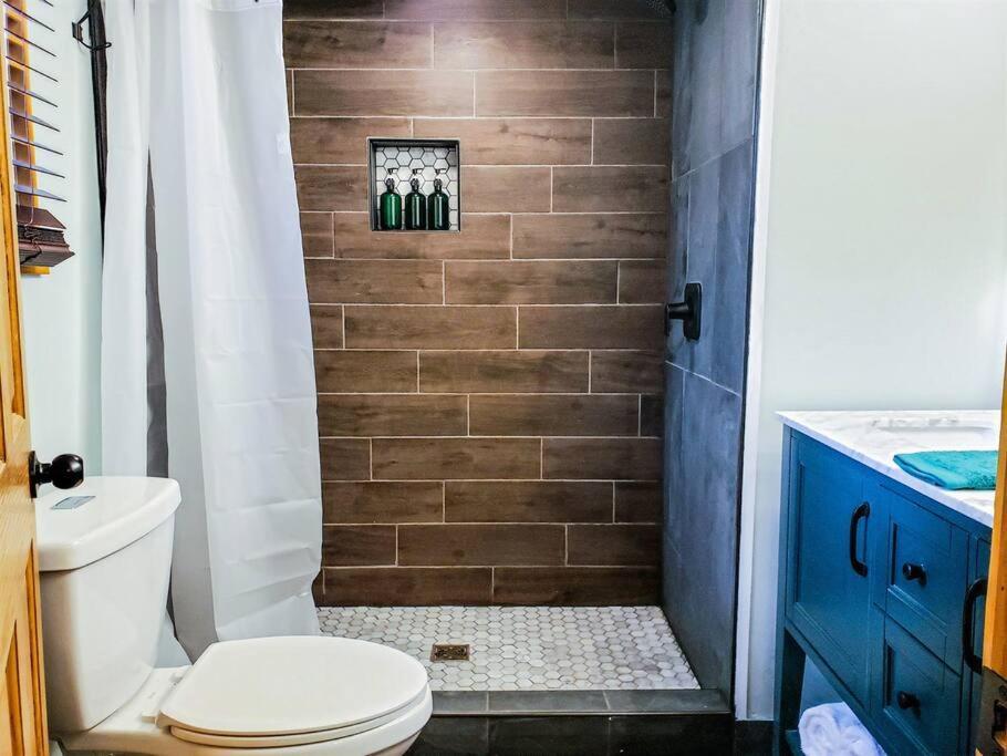 Fall Getaway Resort-3 King Suites, Dog-Friendly Seeley Luaran gambar